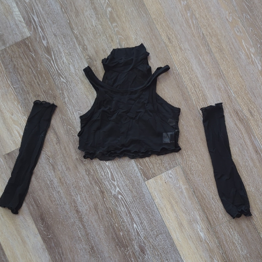 Black Sleeveless Crop Top with Arm Warmers